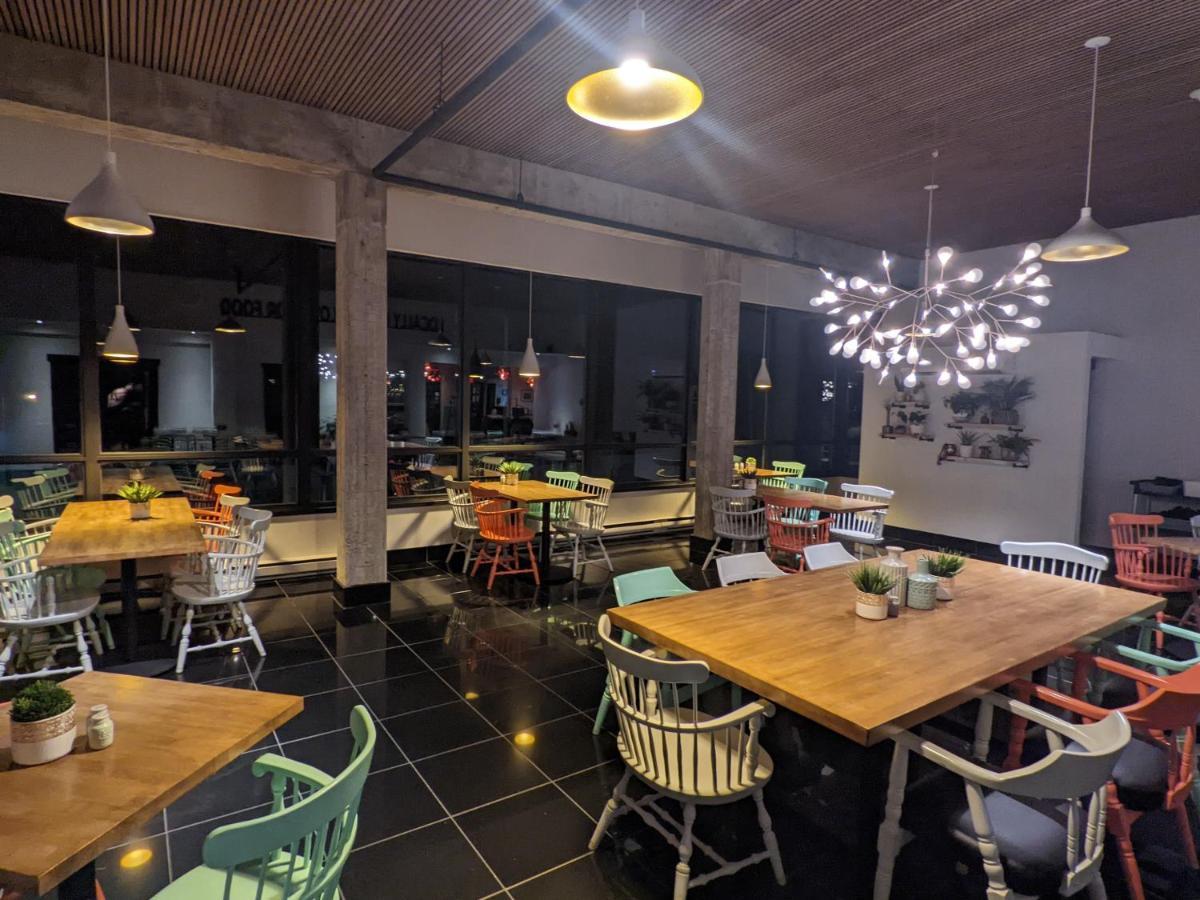 克拉伦威尔酒店 克拉伦维尔 外观 照片