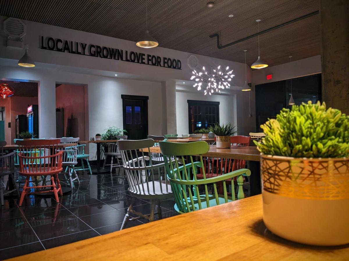 克拉伦威尔酒店 克拉伦维尔 外观 照片